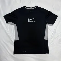 2+1) NIKE ナイキ センターロゴ 機能性 Tシャツ ドライフィット