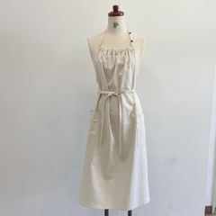 Lemi.J シグネチャーエプロン ベージュ - メルカリ