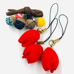 【新品】ブローチ・ストラップ×３ 根付 どんぐり チューリップ ちりめん細工 つまみ細工 布製 和風の装飾品