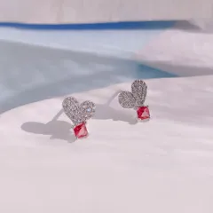 ピアス 耳钉 ハートモチーフ ミニハート ハートデザイン CZダイヤ キュービックジルコ ジルコニア ピンク ワンポイント きらめき 食事会 女子会 プレゼント 誕生日 バレンタインギフト 彼女へ 小さめ 華奢 シンプル 上品 大人可愛い 送料無料