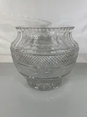 クリスタルガラス 花瓶 カットデザイン