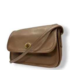オールドコーチ COACH ショルダーバッグ ポシェット 斜め掛け可 自立可 USA製 ターンロック フラップ式 グラブタンレザー 本革 ビンテージ ヴィンテージ クラシックデザイン コンパクト レディース ブラウン 8838-8901 s80