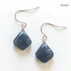 No.657✨天然石✨ラブラドライトの一粒ピアス　イヤリング