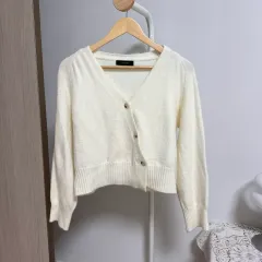 斜めボーダーボタンニット アイボリー