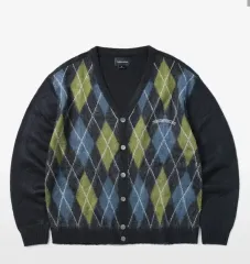 2026年最新】thisisneverthat カーディガンの人気アイテム - メルカリ