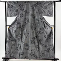 【美品】 紬 身丈159cm 裄丈61.5cm S 袷 色紙 草花 黒灰 正絹 秀品 【中古】