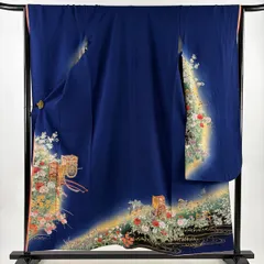 振袖 身丈155.5cm 裄丈66.5cm M 袷 桂由美 落款 御所車 牡丹 金彩 ぼかし 青紫 正絹 名品 【中古】