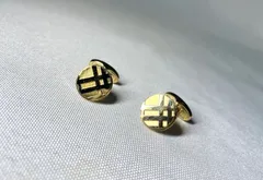 希少 近年モデル Burberry バーバリー チェックライン 艶消し&鏡面ゴールドメタリック オーバルカフス カフリンクス ボタン メンズ