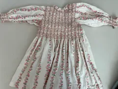 ボンジュールダイアリー スモーク 花柄 ワンピース 6y+タイツ