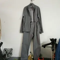 ナイキ グレー トレーニングウェア セット