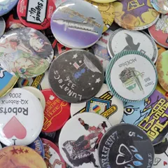 【B】100点 ヴィンテージ 缶バッジ 大量 まとめ売り まとめて セット 卸売 帽子 アクセサリー トート リュック アクセント 当時物 企業物 昭和レトロ 60s 70s 80s 90s  ピンバッジ カラフル デザイン オールドスクール 広告 Q498
