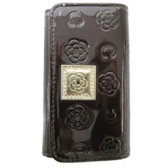 クレイサス CLATHAS キーケース ダークブラウン 花柄 エンボス加工 ラインストーン 4連 /AE