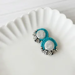 アンティーク風 バロックパール お花ビーズ ブルー ビーズ刺繍 ピアス/イヤリング