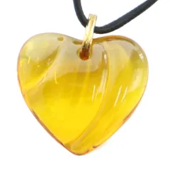 バカラ Baccarat ネックレス アクセサリー ペンダント ロゴ ハート クリスタル 黄 イエロー ■GY18 /MQ