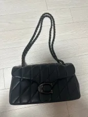 (新品) COACH コーチ タビー キルティング 26 (ブラック)