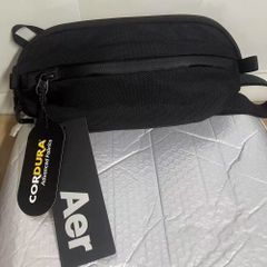 Brand New and Authentic Aer Day Sling 3 Travel Collection Shoulder Bag/Waist Pouch for Men and Women, Unisex, Black, Perfect for Commuting, School, Everyday Use, Work, Business Trips, Travel, and Sports. Stylish, Lightweight, and a Great Gift.
