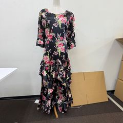 フラメンコドレス 黒地に花柄 ナオミドレスショップ - メルカリ