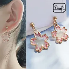レディース 桜ピアス さくら  花 半透明 揺れる  ゆらゆら デザイン  和風 上品 大人可愛い 軽やか 存在感 可憐 アクセサリー ファッション 食事会 女子会 お花見 プレゼント 彼女へのプレゼント 春ギフト 送料無料 即購入OK 最短当日〜翌日発送