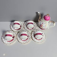 美品　古伊万里　陶器　年代物　盛り皿　角皿　八角絵皿　線画　山水の絵柄が素敵な 古伊万里 八角絵皿 [山水風景図] 染付 年代物 大皿 角皿 平皿 取り皿