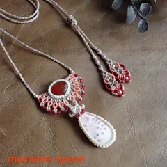 ピーコックラインのマクラメ編みネックレス　〜赤　カーネリアン〜