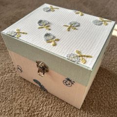 カルトナージュお道具箱ハーフサイズ ウィリアムモリス クリサンティ