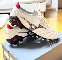 ミズノ モレリア NEO japanサッカーシューズ