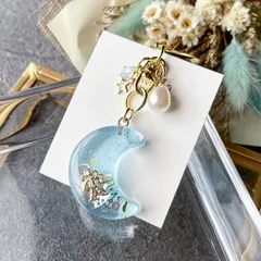 光る⟡.·宇宙の月キーホルダー  (ハンドメイドアクセサリー)