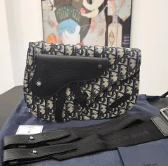 ディオール オム オブリーク サドル ポーチバッグ ブラック ベージュ クロスバッグ 出品