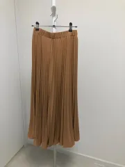プリーツ ロング スカート ブラウン カラー Free サイズです。可愛らしい ムード