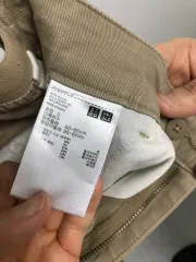 ユニクロ ベージュ コットン ズボン S