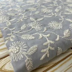 縦100cm×横95cm 刺繍生地