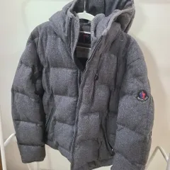 (サイズ4) モンクレール ダウン