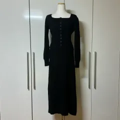 スクエアネックボタンニット+バンディングマキシスカート ウールニットセットアップ