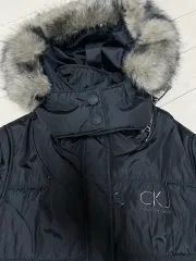 Calvin Klein Jeans(カルヴァンクラインジーンズ) ブラック ダウン アウター フード ファー