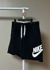 ナイキ オーバーサイズ ブラック ハーフパンツ