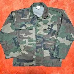 ヴィンテージ ミリタリー カモフラ パータン ウォーク ジャケット キッズ 130-140