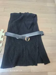 黒 ニット ベスト （ベルト 含む）