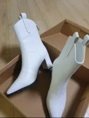 厚底 白 アンクルブーツ (新品) 240