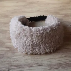 ファーヘアバンド（プードルファーのアイボリー）chika　　ファーターバン　防寒