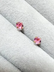 K18ポスト ピンクカラーピアス シリコンガード付き 日本製　18金ポスト　刻印有り