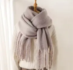 ウール ピンクベージュ マフラー 新品