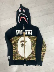 (在庫処分) PUMA × A BATHING APE アベイシングエイプ カモフラ シャーク フーディー ジップアップ S