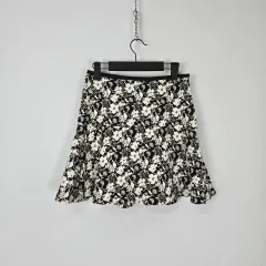 0143 2ME ミニフレア スカート 花柄 ブラック/白