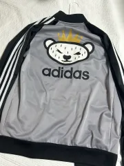 アディダス クマ ジャージ NIGO® クマ ジャージ グレー