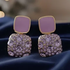 【値下げしました】ピアス 両耳ピアス アクセサリー ジュエリー パープル 紫 シック ヴィンテージカラー スクエア ストーン 新品未使用 差し色 ゴールド ラベンダーカラー ビジュー