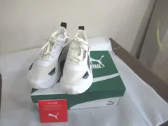 未使用　PUMA 　プーマ　コスモライダー　スニーカー　ホワイト　２４㎝　☆　W KOSMO RIDER　13WHT/S.ALMOND　626683-0005