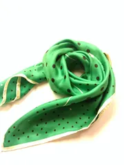 M24　マニプリ　manipuri　グリーン×水玉　オシャレカジュアル　サラッとしたスカーフ　首元隠し