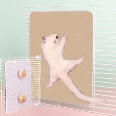 Refoiner 플라잉 다람쥐 발톱 샤프닝 케이지 후쿠로 플라잉 다람쥐 장난감 네일 샤프닝 매트 데구 친칠라 스텝 다기능 스크래치 방지 시트 네일 케어 손톱깎이 햄스터 놀이 도구 운동 부족 스트레스 해소 소형 동물 사육 케이지 내부 (카키) 0