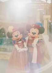 【中古】キャラカード ミッキーマウス＆ミニーマウス(光) 写真 「イマジニング・ザ・マジック“10イヤーズ・オブ・ドリームス＆マジック” 第2弾」 東京ディズニーリゾート限定