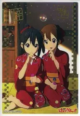 【中古】キャラカード(キャラクター) 唯＆梓(着物/ゴールド箔押し) 「ジャンボカードダス けいおん!! K-ON!! ACTIVITY DIARY桜高軽音部活動日誌! すぺしゃる!!」